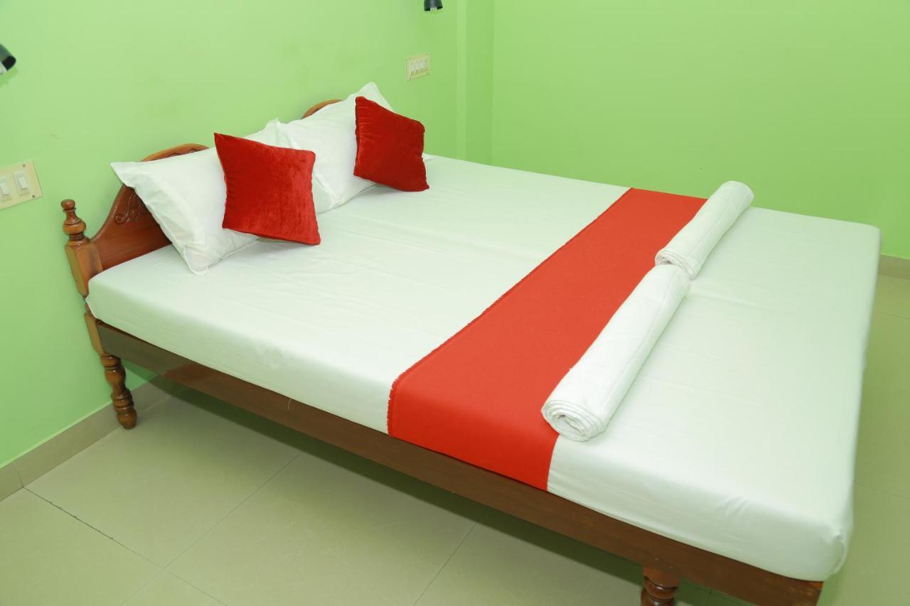 Shirleys Beach Hotel Kovalam Dış mekan fotoğraf