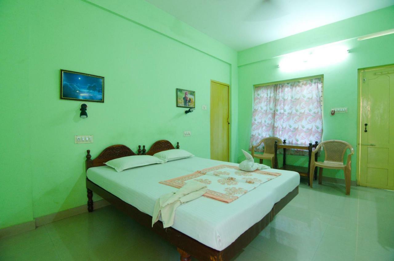 Shirleys Beach Hotel Kovalam Dış mekan fotoğraf